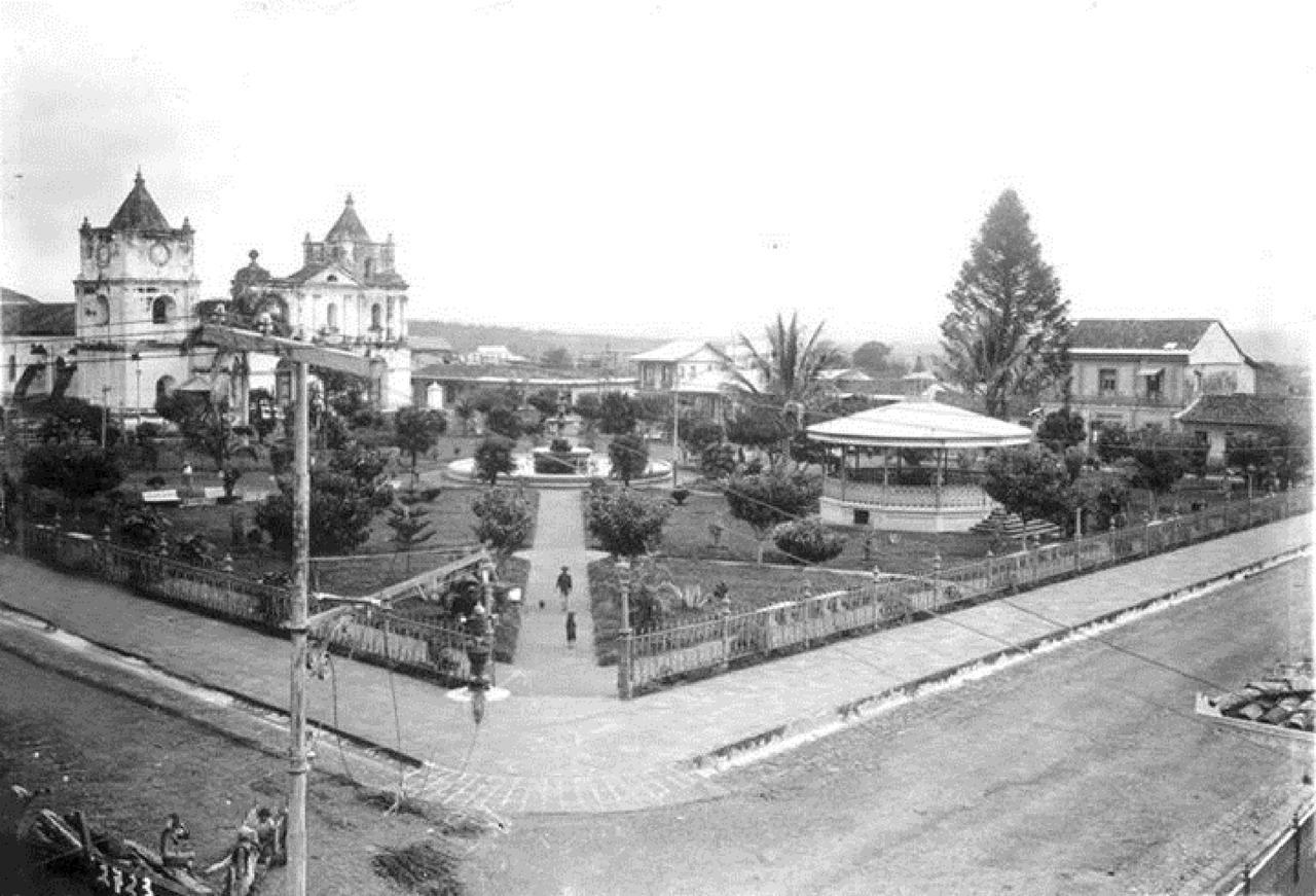 Hotel Valladolid Heredia Buitenkant foto